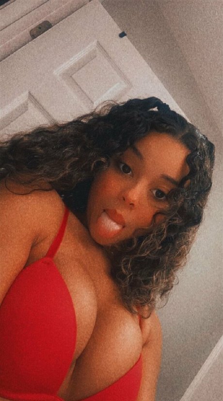 Nacktes geleaktes OnlyFans-Foto von Misslightskinj