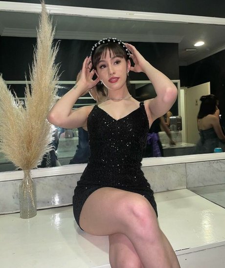 Nahá fotka uniklých OnlyFans od Oriana Kane