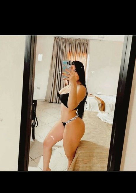 Foto di nudo di fuga di OnlyFans di Branisis Colina