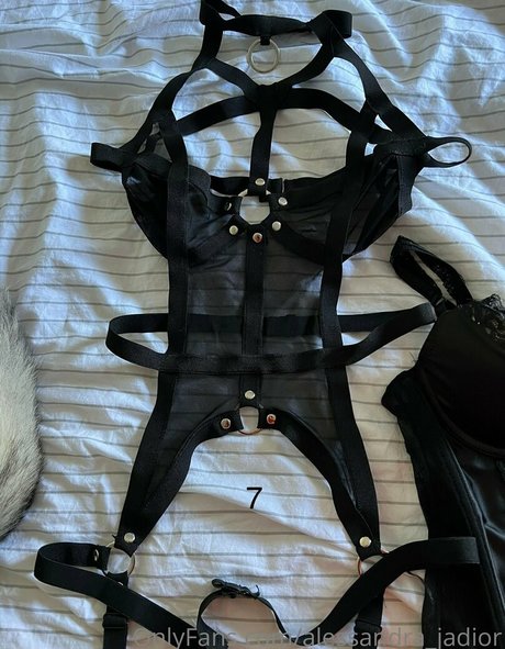 Foto di nudo di fuga di OnlyFans di Alessandrajadior