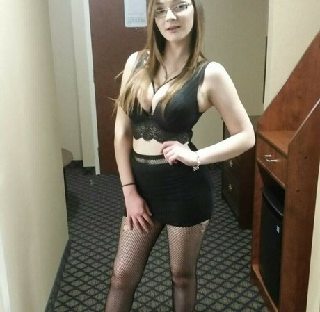 Foto di nudo di fuga di OnlyFans di Leeanne Givens