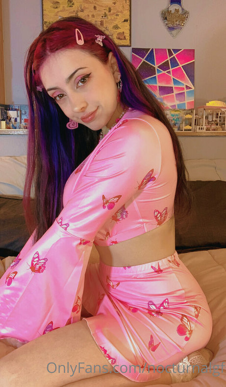 Naken lekkede OnlyFans-bilde av Nocturnalgf