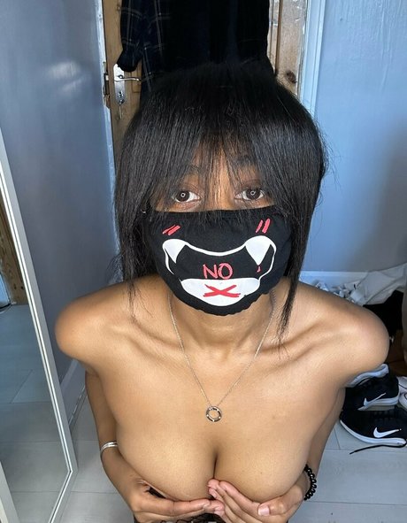 Naken läckt OnlyFans-bild av Sailorsolar