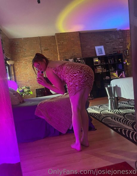 Naken läckt OnlyFans-bild av Josiejonesfree