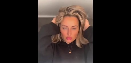 Nacktes geleaktes OnlyFans-Foto von Lana Parker