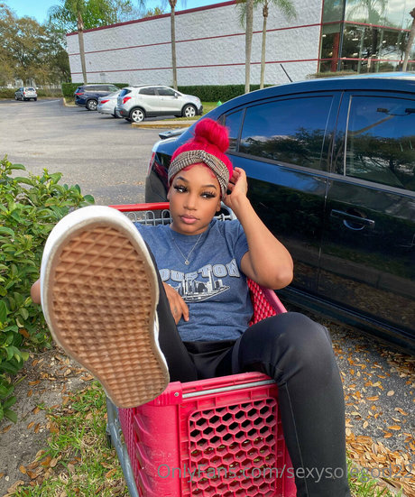 Naken läckt OnlyFans-bild av Sexysolegod22