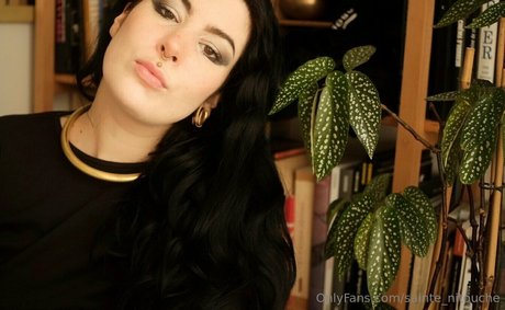 Alasti lekkinud OnlyFans-i pilt Saintenitouche