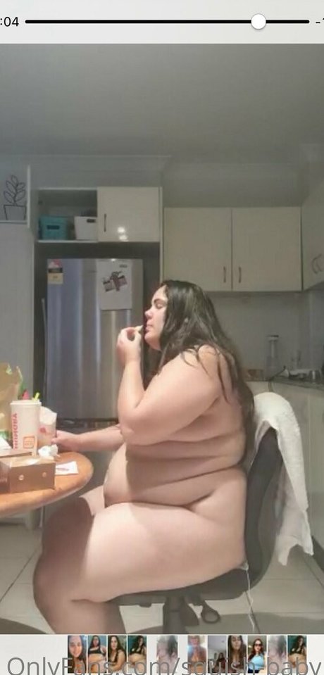 Naken läckt OnlyFans-bild av Squishbaby