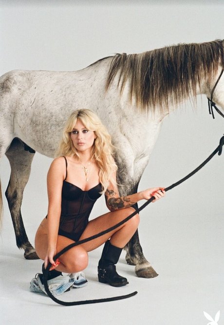 Alasti lekkinud OnlyFans-i pilt Ryan Hadarah