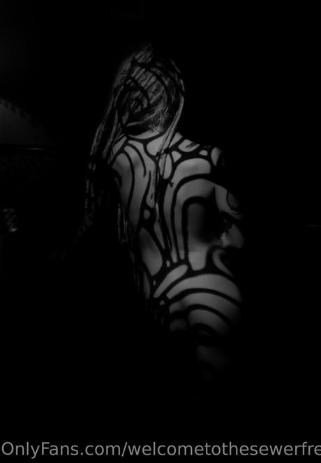 Nacktes geleaktes OnlyFans-Foto von Welcometothesewerfree