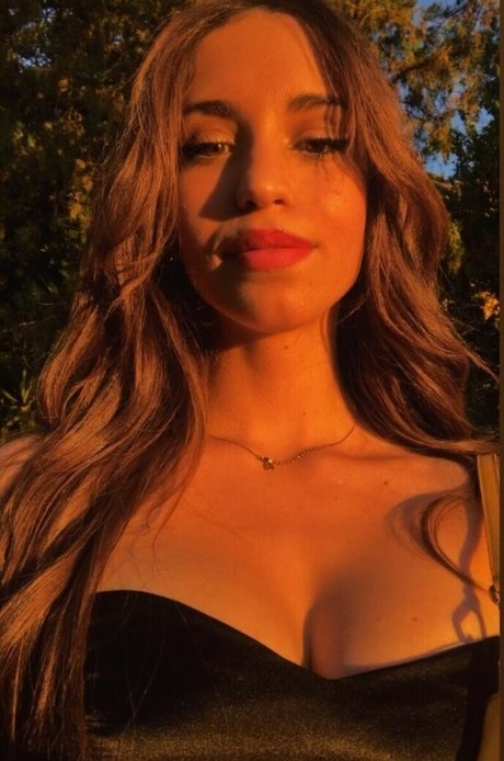 Foto desnuda filtrada de OnlyFans de Demi Aggelopoulou