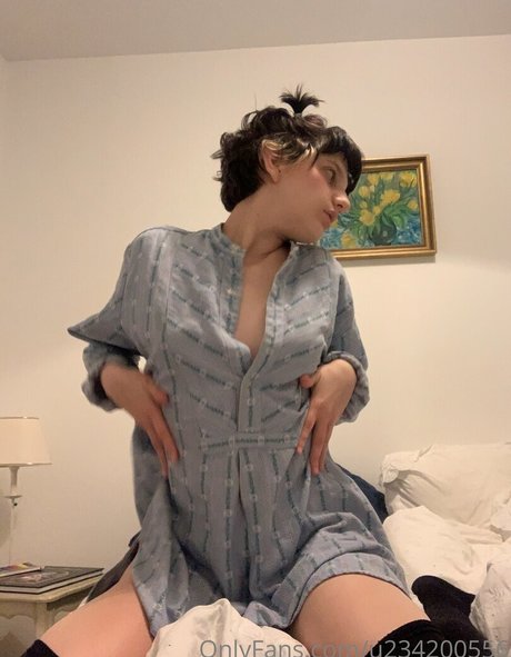 Alasti lekkinud OnlyFans-i pilt Meggylibertine