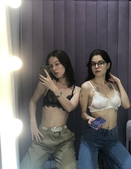 Alasti lekkinud OnlyFans-i pilt Milashka420