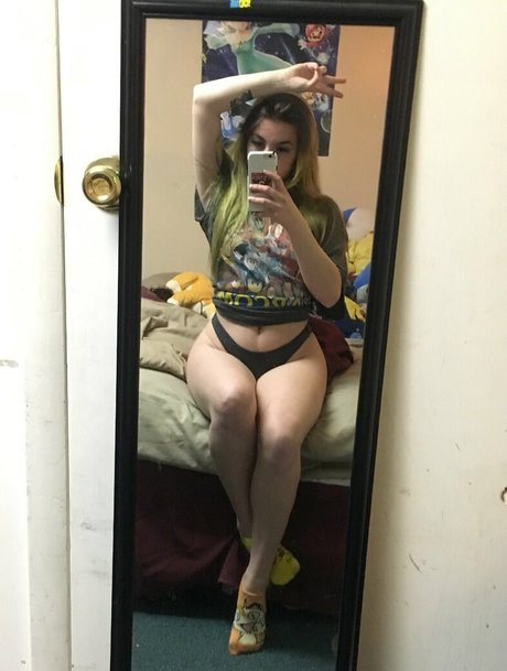 Обнаженная фотография утечки OnlyFans от Ghoulrunnings