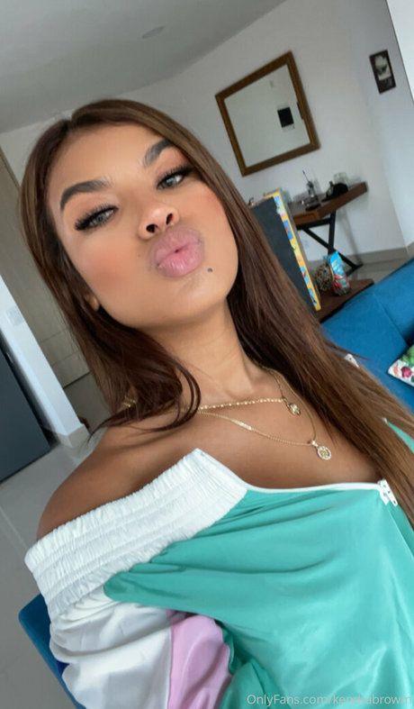 Nacktes geleaktes OnlyFans-Foto von Kendrabrowm