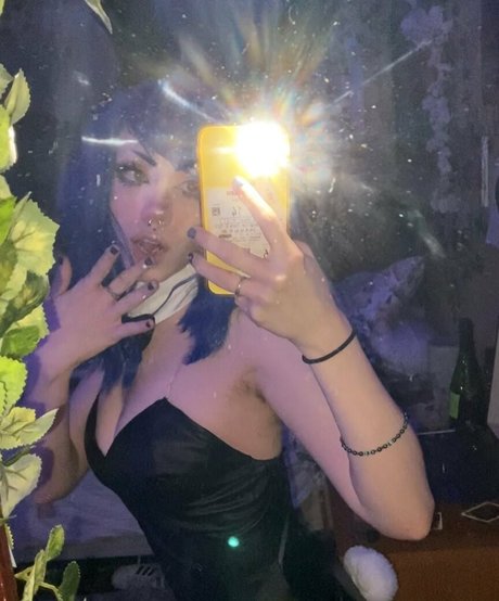 Обнаженная фотография утечки OnlyFans от Pipssqueakss