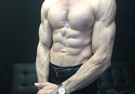 Photo nue de fuite OnlyFans de Cbadonis