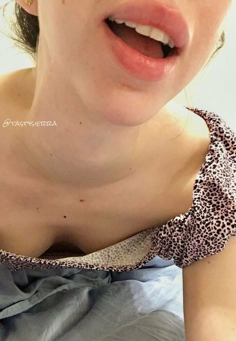 Photo nue de fuite OnlyFans de Teasingsierra