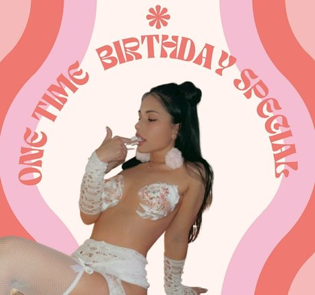 Nahá fotka uniklých OnlyFans od Lindseygroll