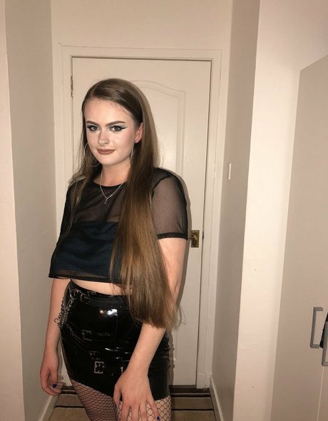 Naken lekkede OnlyFans-bilde av Bex Mcfadden