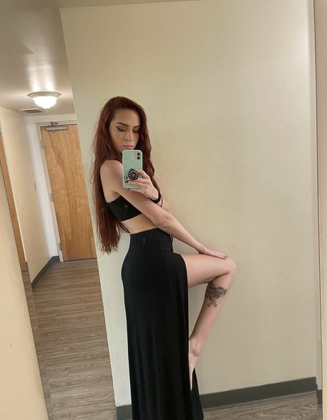 Naken lekkede OnlyFans-bilde av Tiedandtickled