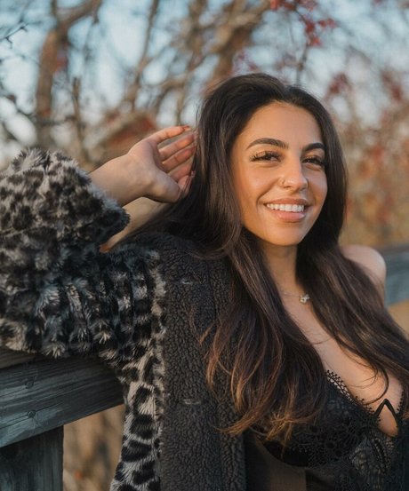 Alasti lekkinud OnlyFans-i pilt Linaalqaq