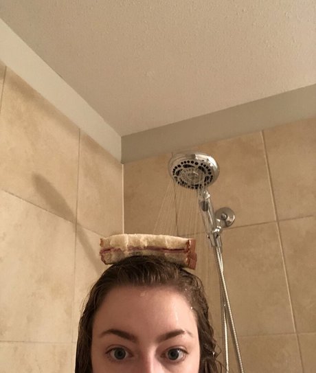 Nahá fotka uniklých OnlyFans od Suopontwitch