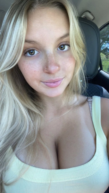 Lilly A naked leaks OnlyFans pic