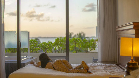 Foto di nudo di fuga di OnlyFans di Montse Pb