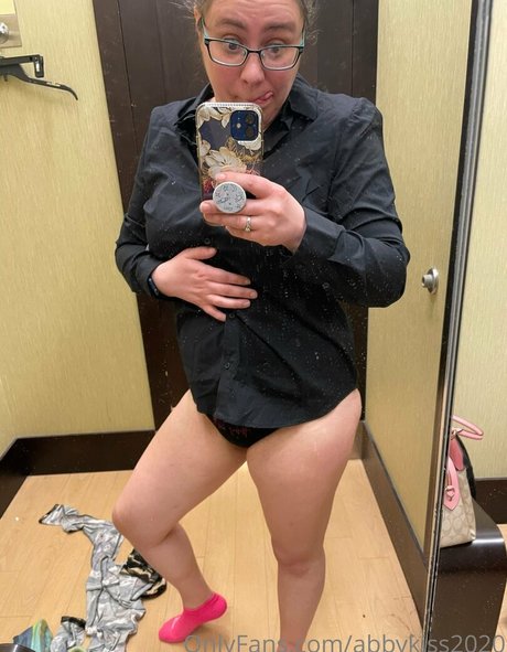 Naken läckt OnlyFans-bild av Abbykiss2020