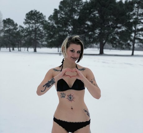 Alienslush OnlyFans泄露裸照