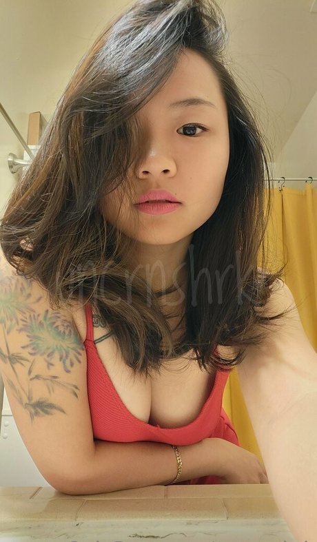 Nahá fotka uniklých OnlyFans od Uncrnshrk