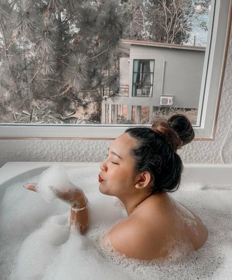 Nacktes geleaktes OnlyFans-Foto von Bienekb