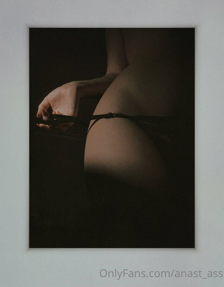Foto di nudo di fuga di OnlyFans di Anastass