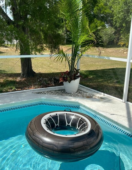 Naken lekkede OnlyFans-bilde av Inflatebuster