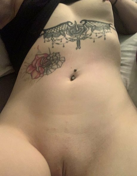 Naakte gelekte OnlyFans-foto van Kytrue