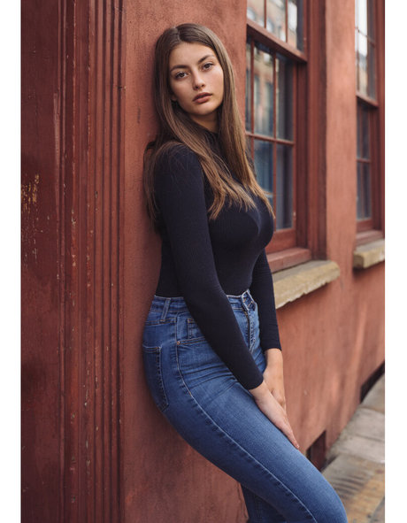 Naken lekkede OnlyFans-bilde av Ellie Weston