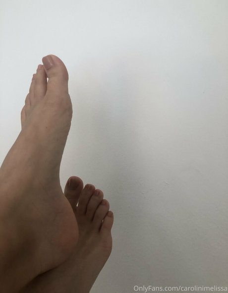 Alasti lekkinud OnlyFans-i pilt Carolinimelissa