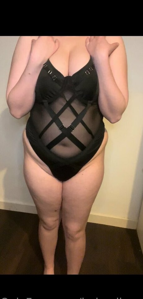 Nacktes geleaktes OnlyFans-Foto von Aliax