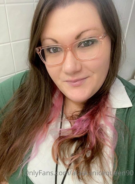 Alaskanicequeen90 OnlyFansリークヌード写真