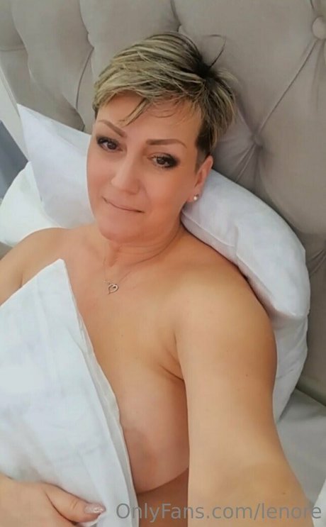 Foto di nudo di fuga di OnlyFans di Lenore