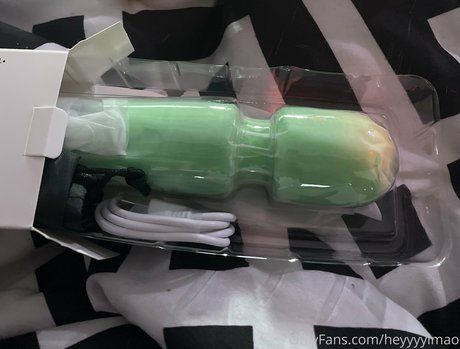 Alasti lekkinud OnlyFans-i pilt Heyyyylmao