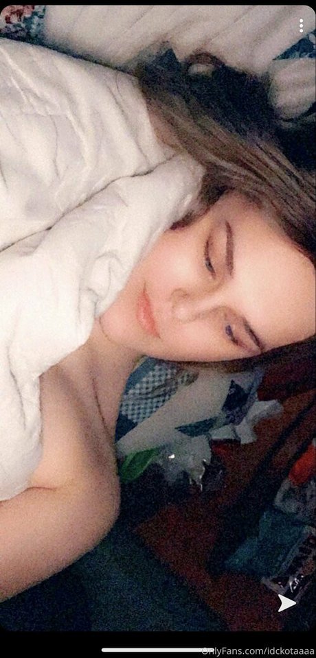 Обнаженная фотография утечки OnlyFans от Idckotaaaa