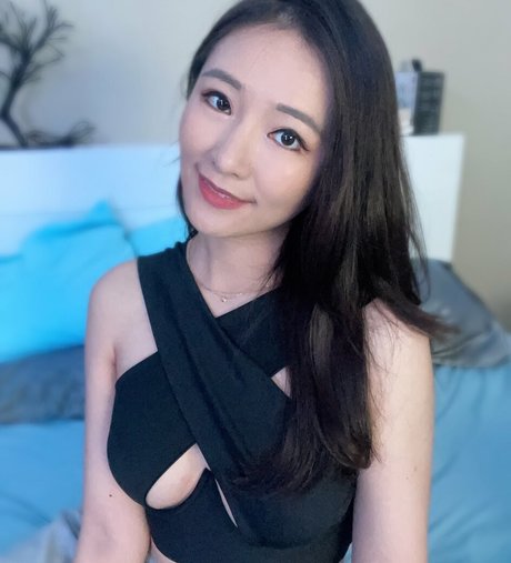 Emily Wang naked leaks OnlyFans pic