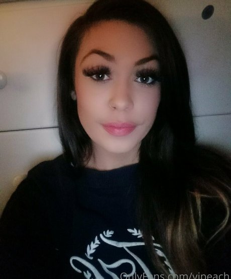 Обнаженная фотография утечки OnlyFans от Vipeach