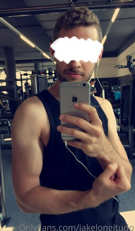 Naken läckt OnlyFans-bild av Jakelongitudo