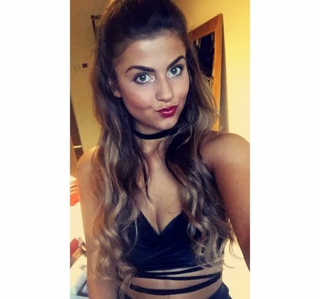 Lauren Fardon OnlyFans泄露裸照