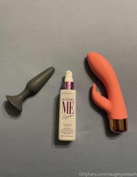 Alasti lekkinud OnlyFans-i pilt Naughtyvettech