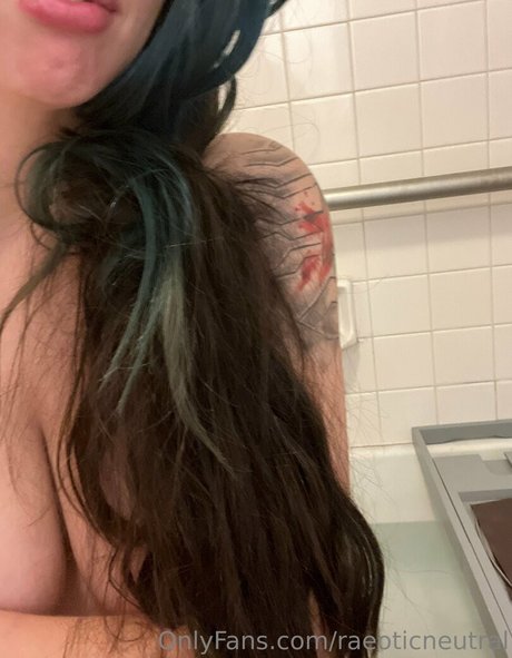 OnlyFans-model Raeoticneutral