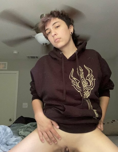 Обнаженная фотография утечки OnlyFans от Lakeregail420